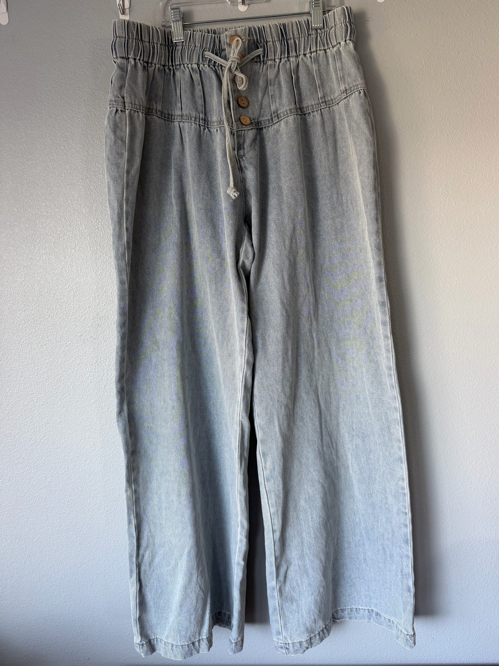 Bibi light blue pleated 100% cotton button fly wide leg jeans Women’s sz XL
